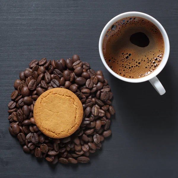 Μπισκότα βρώμης και καφές — Φωτογραφία Αρχείου