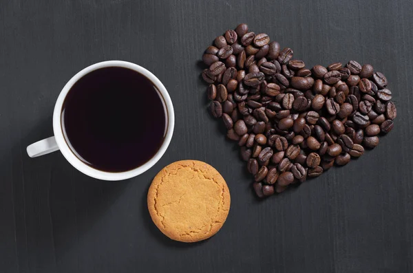 Koffie, hart en koekje — Stockfoto