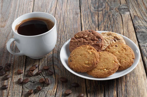 Różne pliki cookie i kawy — Zdjęcie stockowe