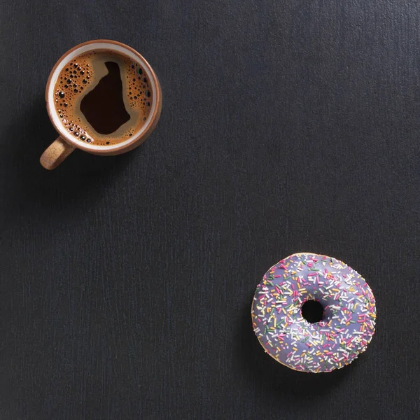 Cup of coffee with donut — Stock Photo, Image