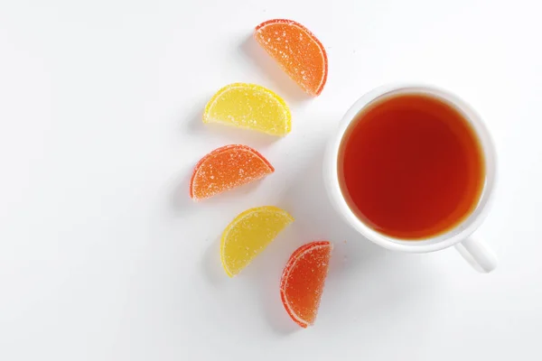 Marmelade Forme Tranches Agrumes Tasse Thé Sur Fond Blanc Vue — Photo