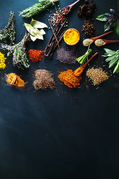 Spices and herbs — Stock Photo, Image