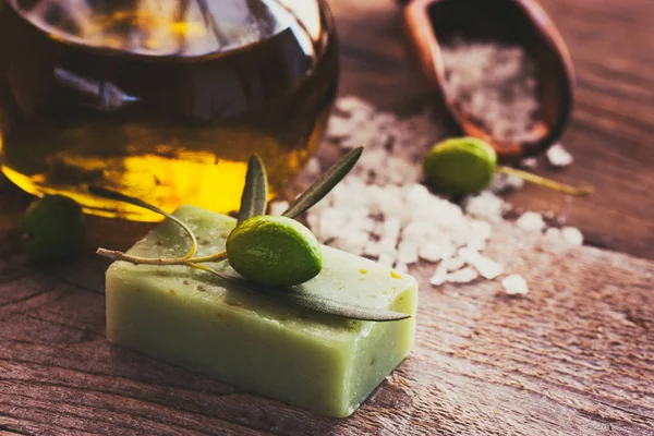 Cadre spa naturel à l'huile d'olive . — Photo