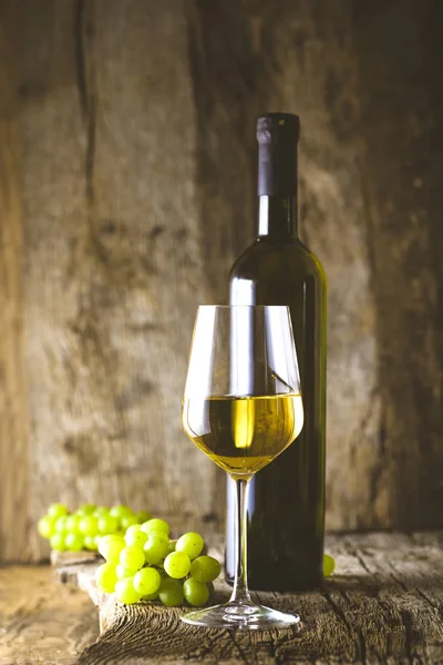 Vino su legno — Foto Stock