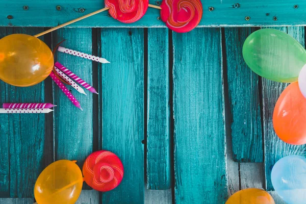 Geburtstags-Luftballons und Objekte — Stockfoto
