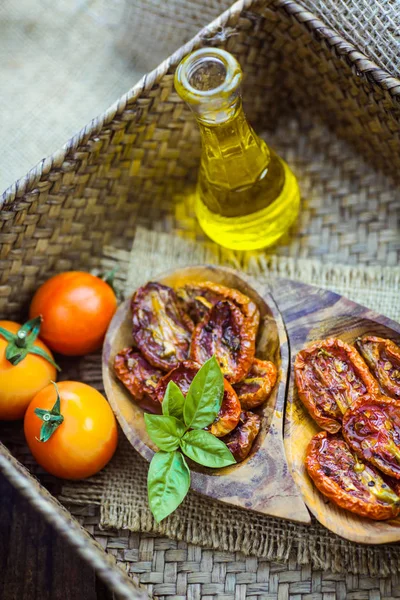 Nourriture Végétarienne Tomates Séchées Soleil Aux Herbes Ail Légumes Alimentaires — Photo