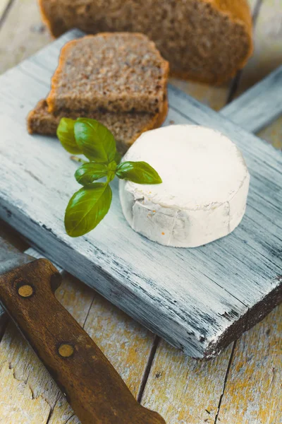 Italienische Küche auf Holz — Stockfoto