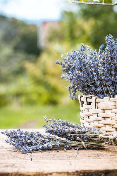 Lavanda su legno — Foto Stock