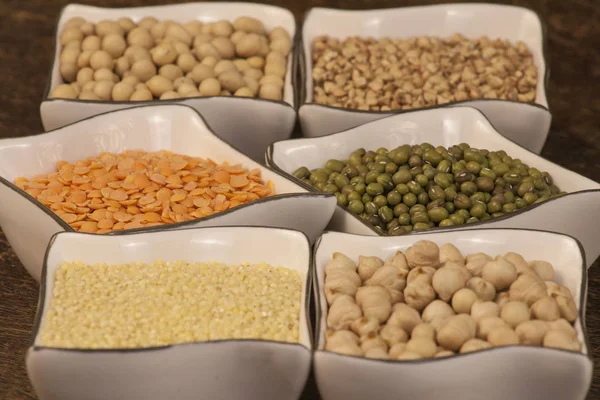 Sağlıklı tohum: mung fasulye, kırmızı mercimek, darı, buğday, soya fasulyesi, nohut