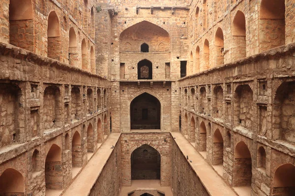 Agrasen ki Baoli (Step Well), Ancient Construction, New Delhi, I — Stock Photo, Image