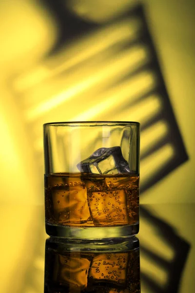 Chilled Whiskey Glass Fizzy Soda Ice Cubes — Stock Photo, Image