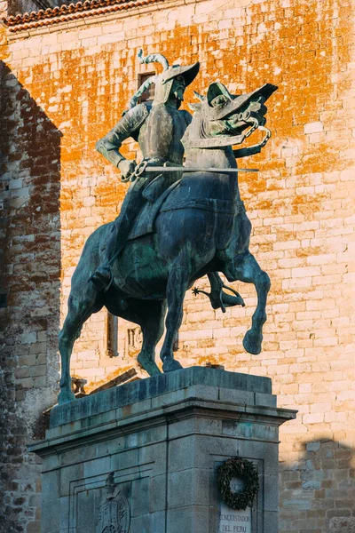 Equestrian Statue Francisco Pizarro Plaza Mayor Trujillo Spain — Stock Photo, Image