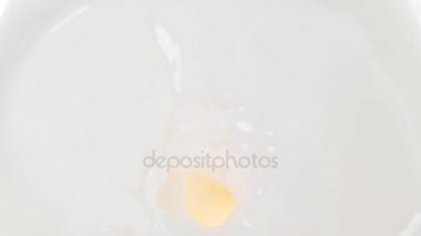 Süt düşen ahududu