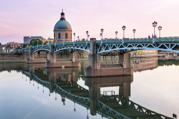 Ponte Saint-Pierre ao pôr-do-sol — Fotografia de Stock