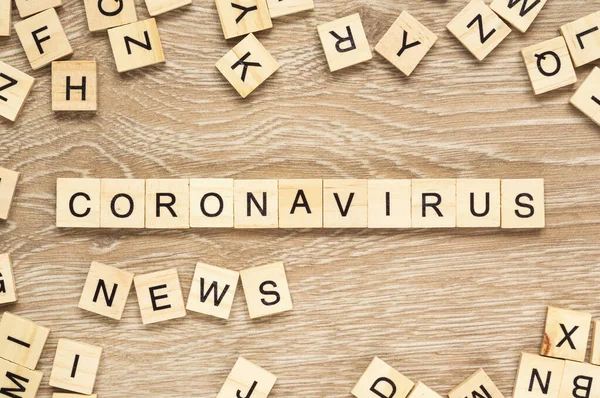 Λέξεις Coronavirus News Γράφτηκαν Πλακάκια Γραμμάτων Στο Ξύλινο Φόντο — Φωτογραφία Αρχείου