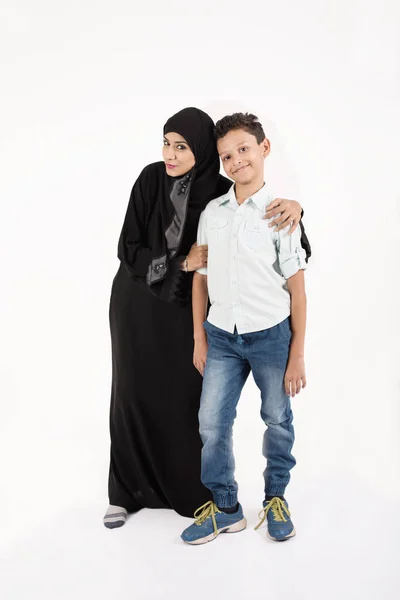 Lycklig arabisk familj — Stockfoto