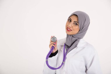Arap kadın doktor