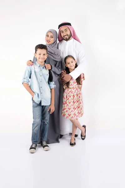 Arab Muslim family — Stock Photo, Image