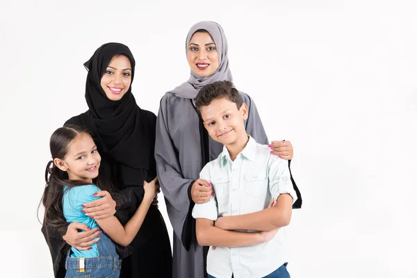 Арабські мам з дітками — стокове фото