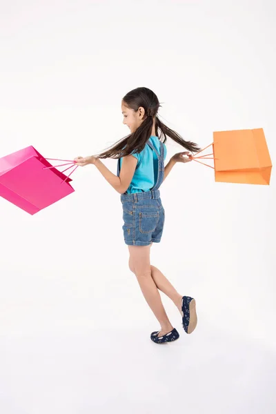 Ung Kvinnlig Flicka Shopping Vit Bakgrund — Stockfoto
