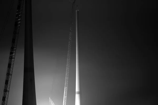 Nachtdienst Windturbine — Stockfoto