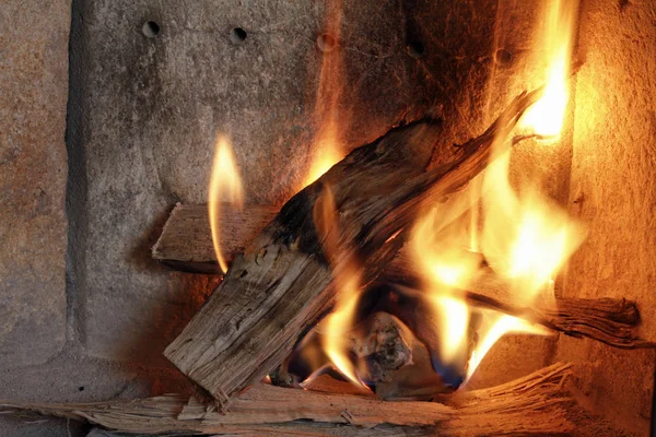 Naturfeuerzeug Aus Zapfen Wachs Und Karton — Stockfoto