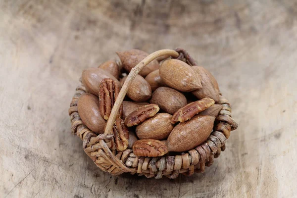 Pecan Nuts Basket — Stock Photo, Image