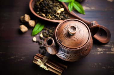 çay sıcak bir içecek olduğunu