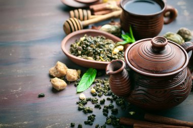 çay sıcak bir içecek olduğunu