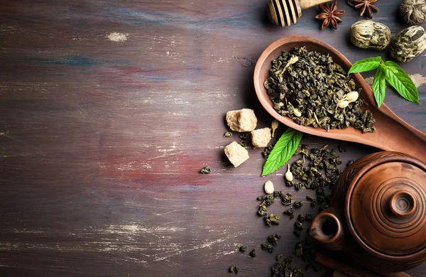 çay sıcak bir içecek olduğunu