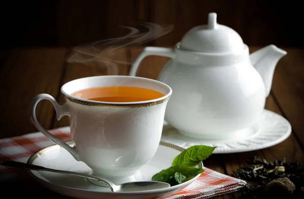 Чай - горячий напиток — стоковое фото