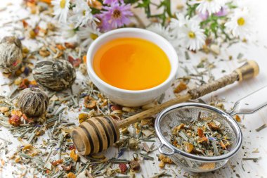 çay sıcak bir içecek olduğunu