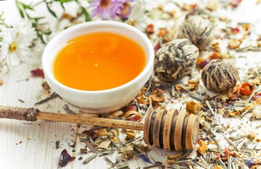 çay sıcak bir içecek olduğunu