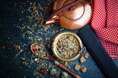 çay sıcak bir içecek olduğunu