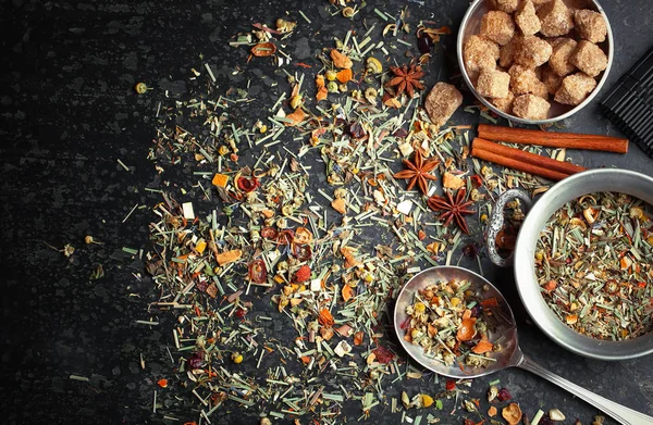 çay sıcak bir içecek olduğunu