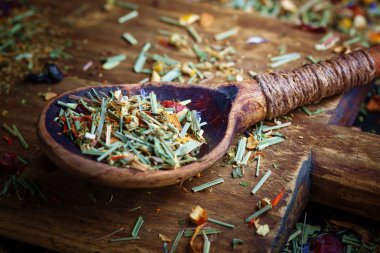 çay sıcak bir içecek olduğunu