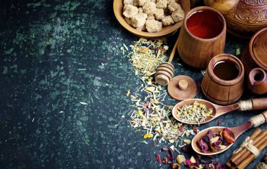 çay sıcak bir içecek olduğunu