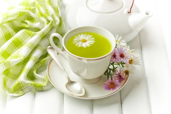 Chá é uma bebida quente — Fotografia de Stock