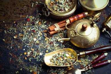 çay sıcak bir içecek olduğunu