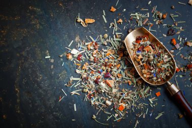 Çay sıcak içecek masada bileşiminde