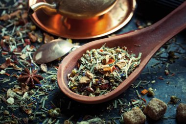 Çay sıcak içecek masada bileşiminde