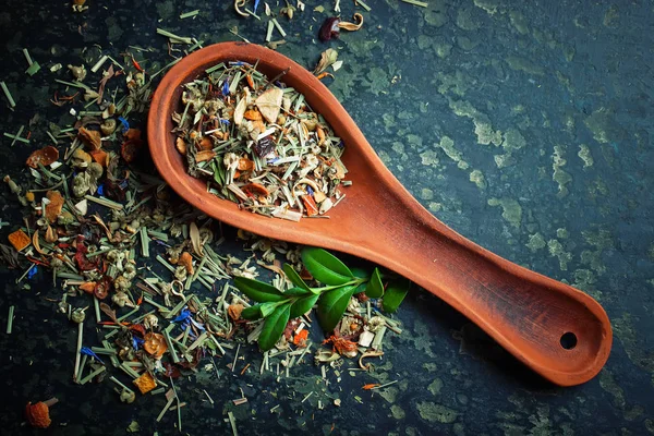 Çay sıcak içecek masada bileşiminde