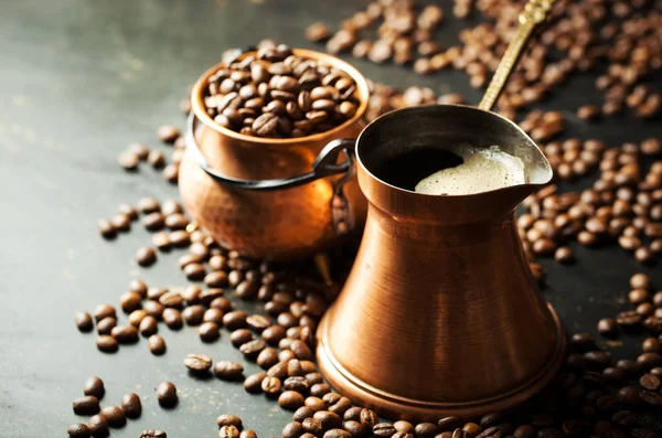 Il caffè nero è una bevanda calda — Foto Stock