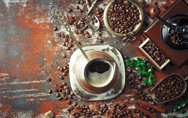 Czarna kawa jest gorący napój — Zdjęcie stockowe