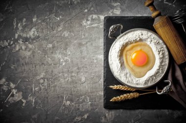 Canon Canon Eos 5d Mark II-5616 x 3744-011817.jpg