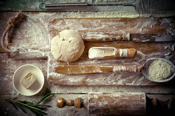 Dough Flour Old Background Composition Kitchen Accessories — Stock Photo, Image
