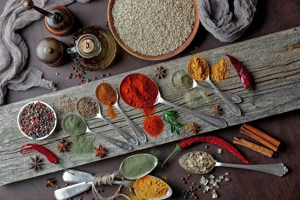 Especias Para Cocinar Con Accesorios Cocina Sobre Fondo Antiguo — Foto de Stock