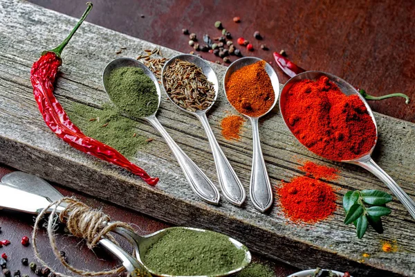 Especias Para Cocinar Con Accesorios Cocina Sobre Fondo Antiguo — Foto de Stock