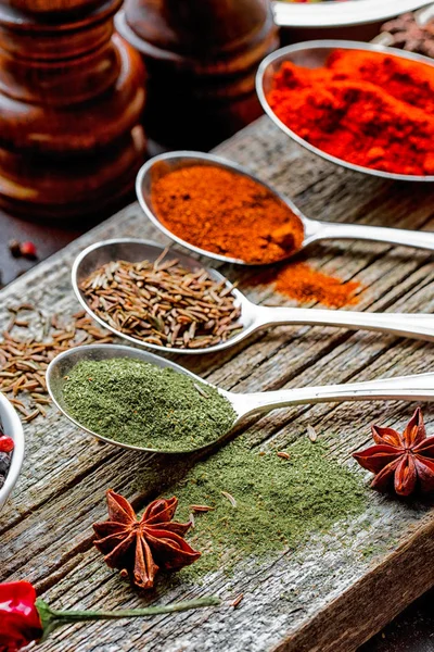 Especias Para Cocinar Con Accesorios Cocina Sobre Fondo Antiguo — Foto de Stock