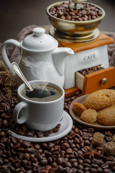 Fekete Kávébab Egy Régi Háttér — Stock Fotó